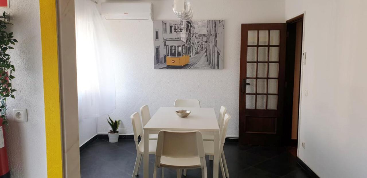 Sunny Setúbal Apartments Bagian luar foto